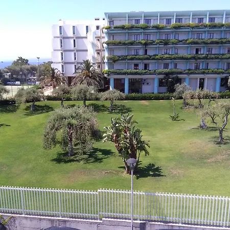 The House On The Apartment Giardini-Naxos